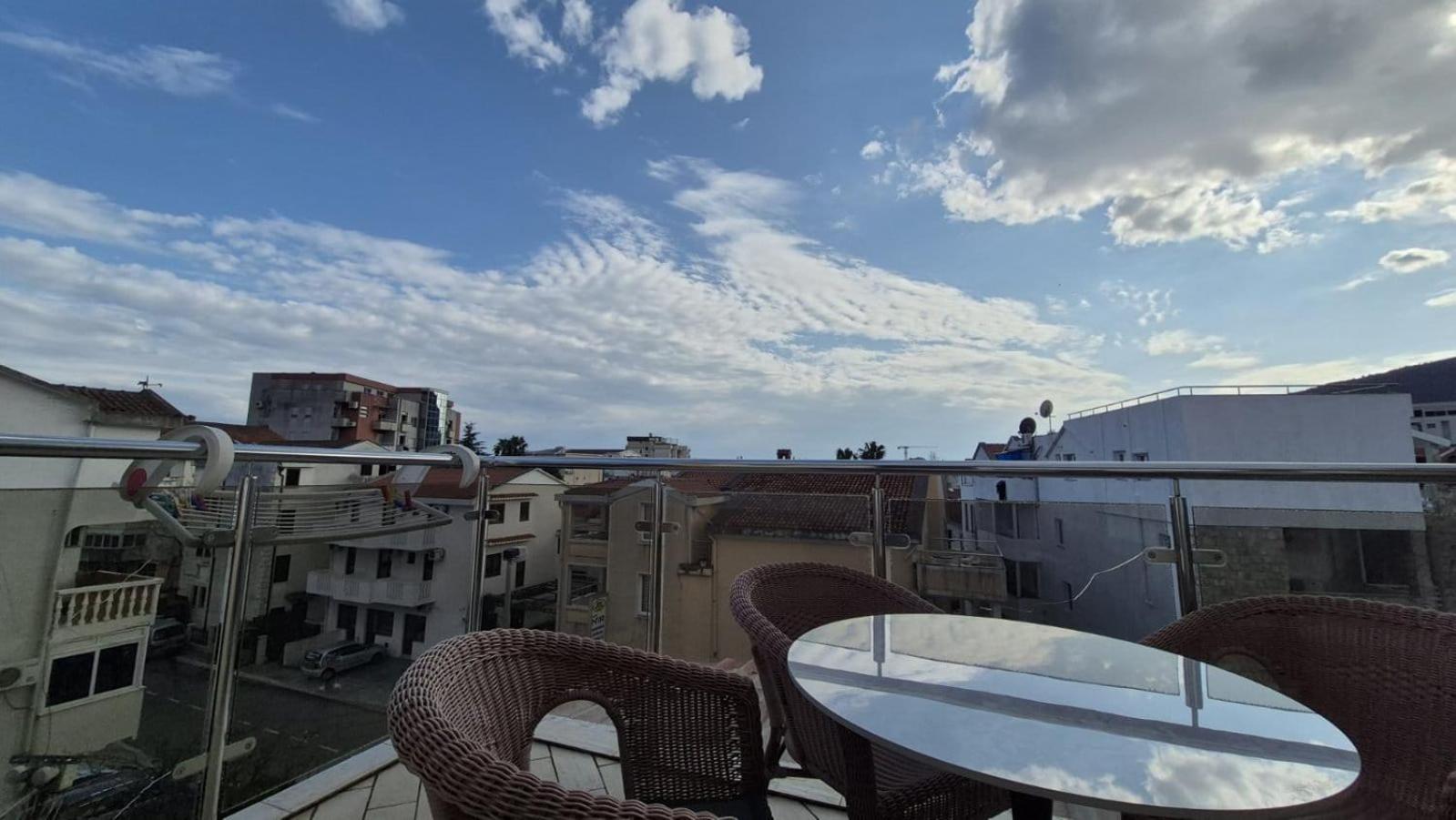 Egon Apartment Budva